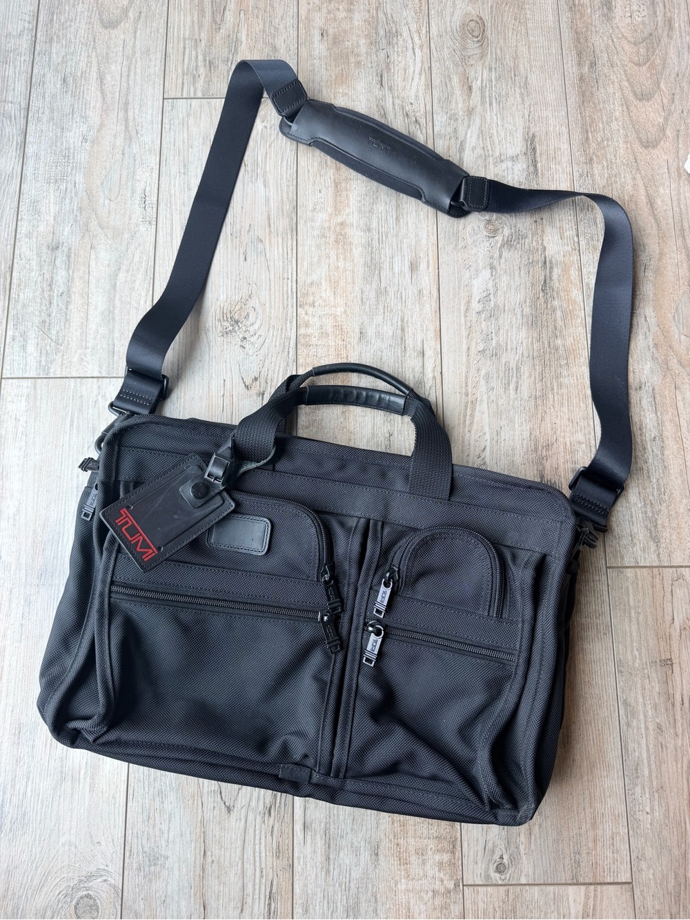 Tumi Alpha 26141DH Expandable Organizer Laptop Briefcase Black Ballistic Nylon